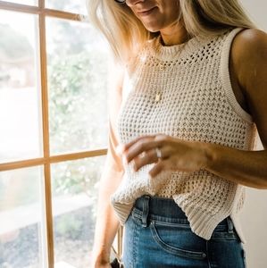 💥Last Chance💥 NWOT Loft Cotton/Linen Cream Sweater Tank